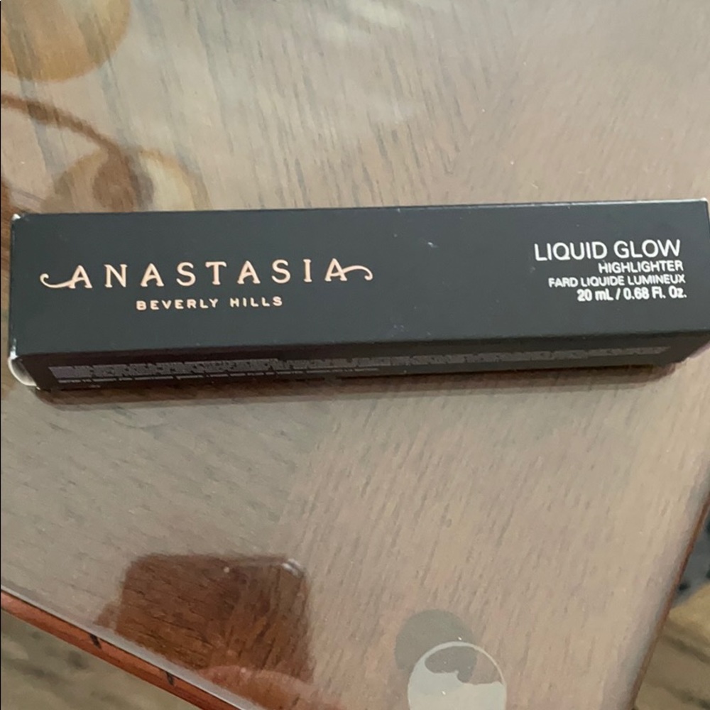 Liquid glow highlighter in penny